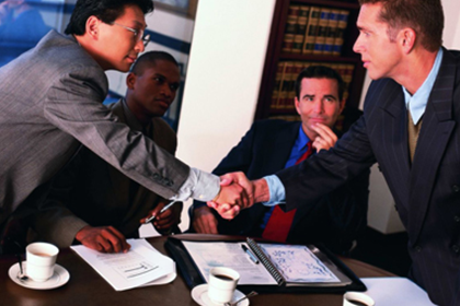 面临诉讼与债务困扰，如何应对与解决？